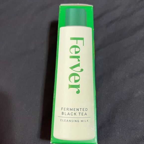 Fever Fermented Black Tea Cleansing Milk New - Picture 5 of 9